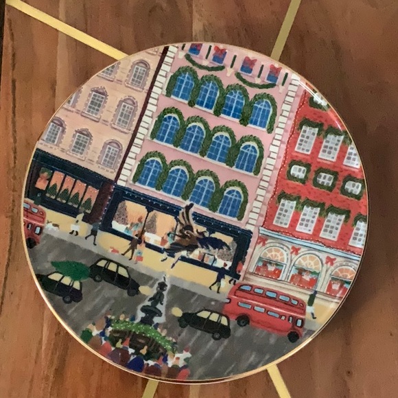 Anthropologie Christmas Time In The City London Plate - Picture 4 of 4